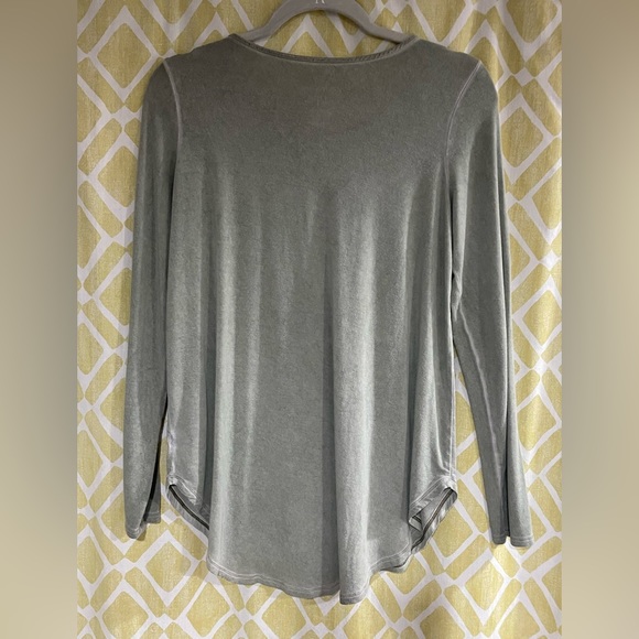 AE top - Picture 2 of 2